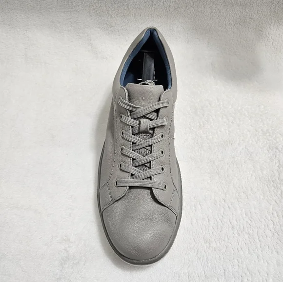 RIGHT SHOE ONLY Men's Johnston and Murphy sneaker. size 9M gray - Picture 3 of 10